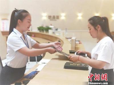 敦煌旅游服務新篇章 首個旅游集散中心正式投用，為絲路明珠再添華彩